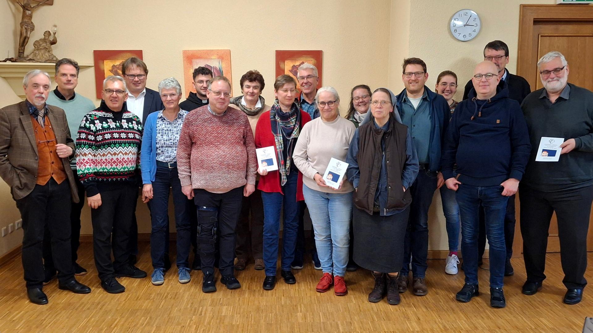 Gruppenfoto der Teilnehmenden