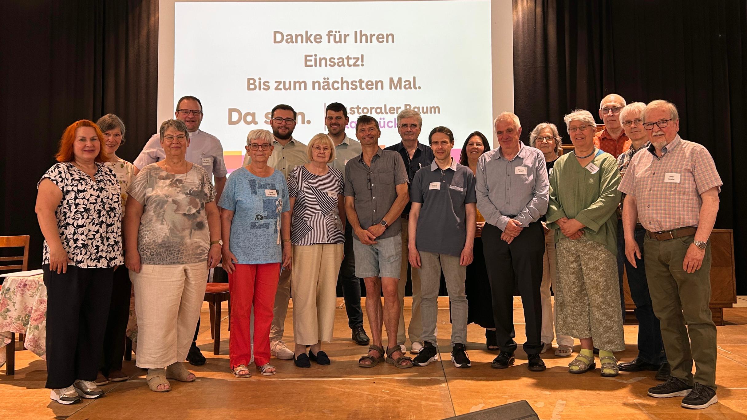 Der Rat des Pastoralen Raums Saarbrücken mit den zehn neu gewählten Mitgliedern.