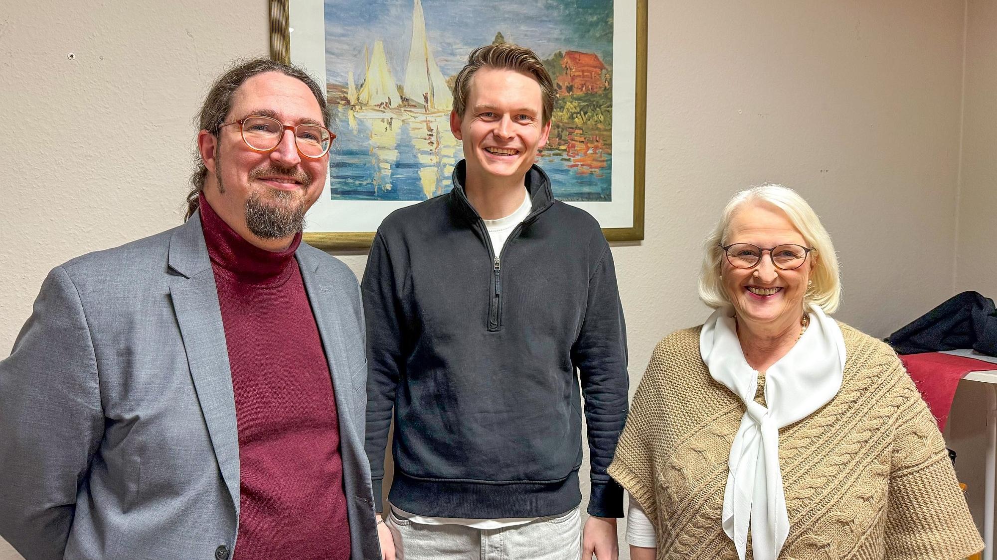 Mit Felix Hemmers (Mitte) hatten Prof. Dr. Samuel Acloque und Katharina Zey-Wortmann einen spannenden Gesprächspartner eingeladen.