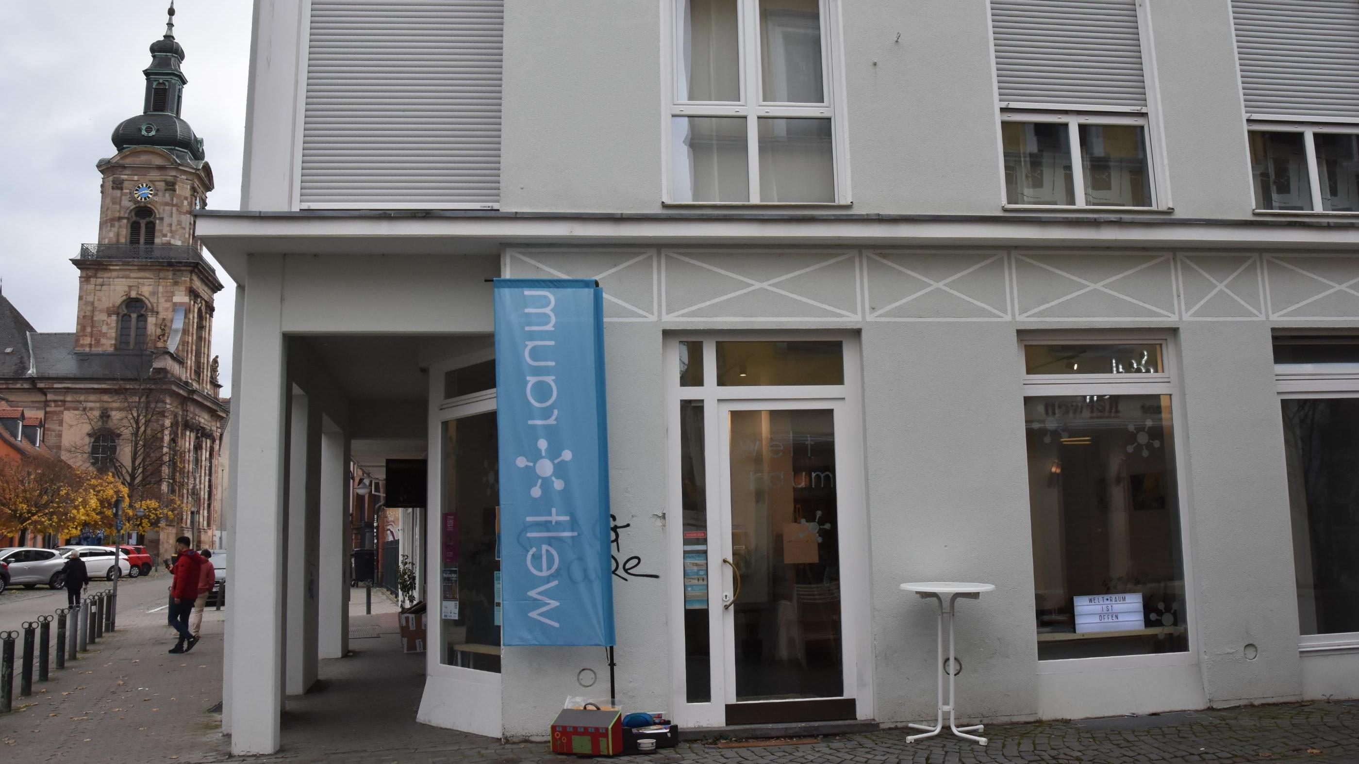 welt:raum von außen